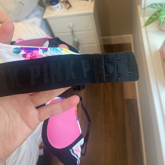 32A PINK  floral bra - Picture 4 of 4